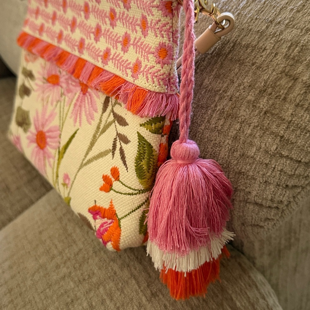 Spartina 449 Marci wristlet embroidered woven blend of cotton &jute leather trim - Picture 6 of 10